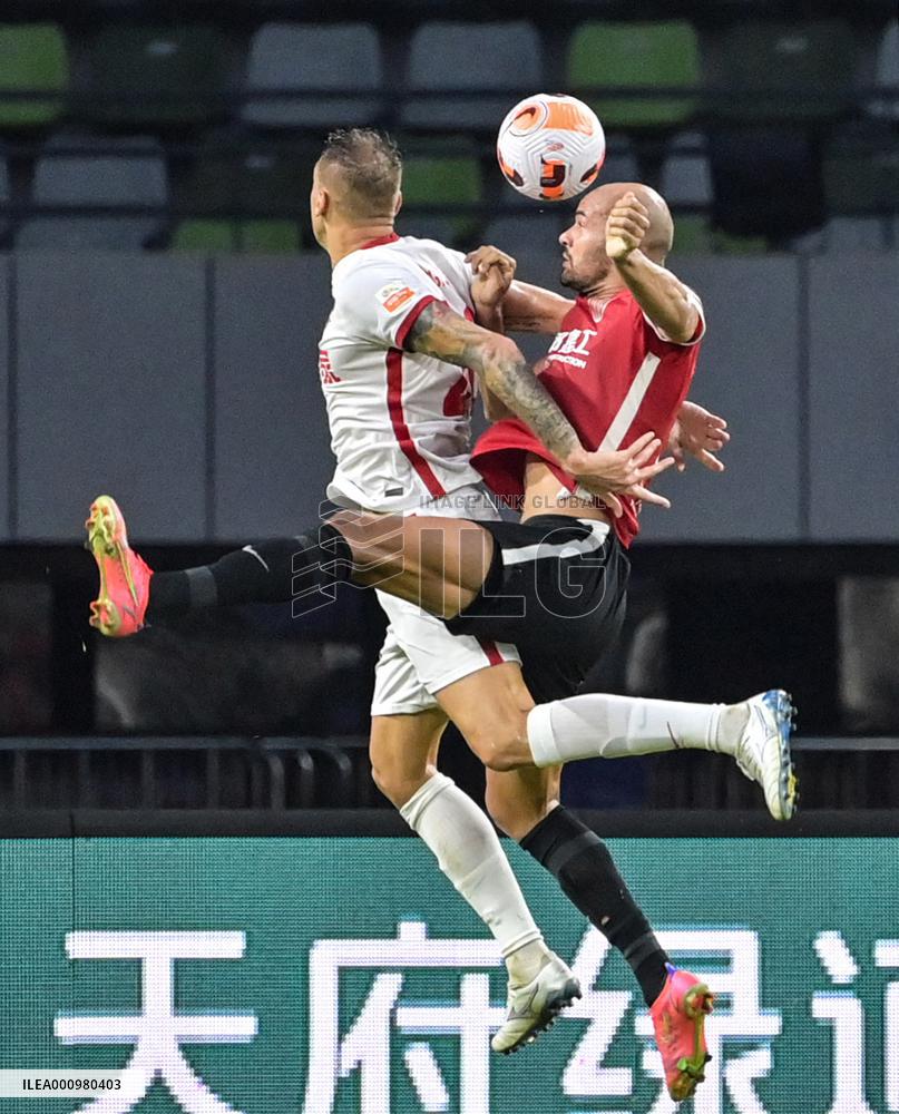 (SP)CHINA-MEIZHOU-FOOTBALL-CSL-CHENGDU VS MEIZHOU (CN)