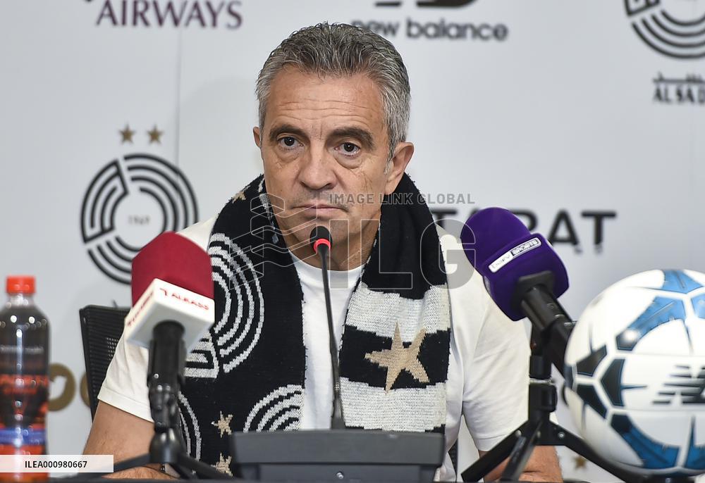 (SP)QATAR-DOHA-FOOBALL-JUAN MANUEL LILLO-CONTRACT