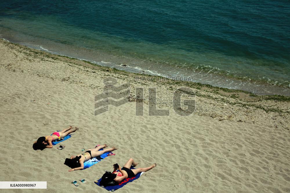 ROMANIA-COSTINESTI-BEACH-SUMMER