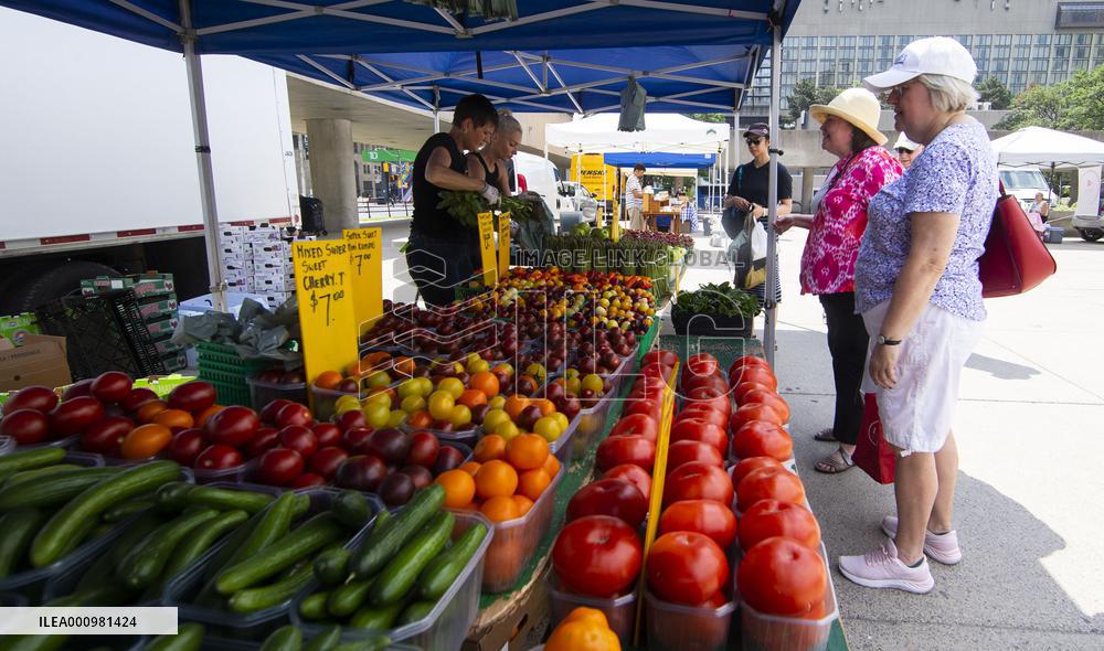 CANADA-TORONTO-INFLATION-RISING