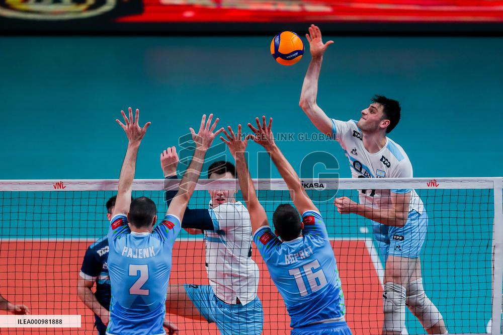 (SP)PHILIPPINES-QUEZON CITY-FIVB VOLLEYBALL NATIONS LEAGUE-SLOVENIA VS ARGENTINA