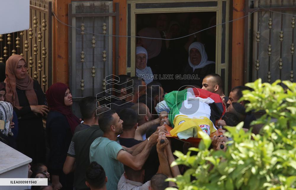 MIDEAST-NABLUS-FUNERAL
