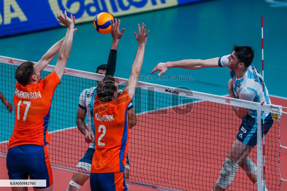 (SP)PHILIPPINES-QUEZON CITY-FIVB VOLLEYBALL NATIONS LEAGUE-THE NETHERLANDS VS ARGENTINA