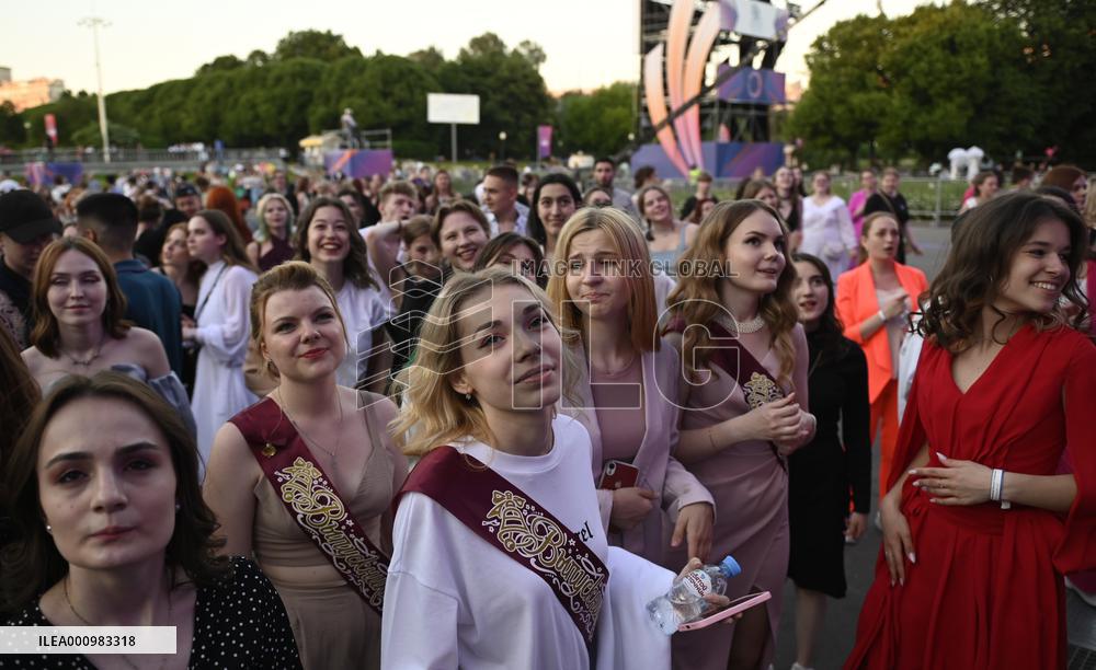 RUSSIA-MOSCOW-GRADUATE CELEBRATION