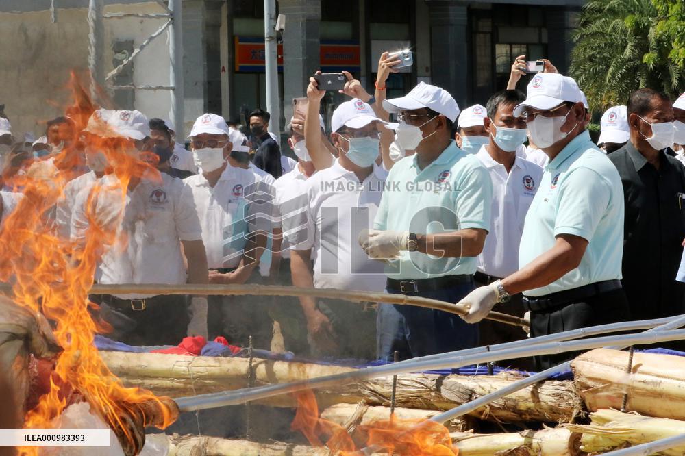 CAMBODIA-PHNOM PENH-ILLICIT DRUGS-DESTRUCTION