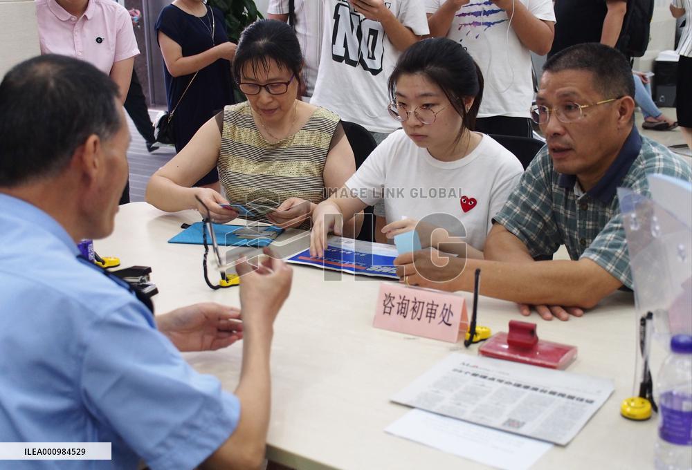 (HKSAR 25)CHINA-HONG KONG-DEVELOPMENT (CN)