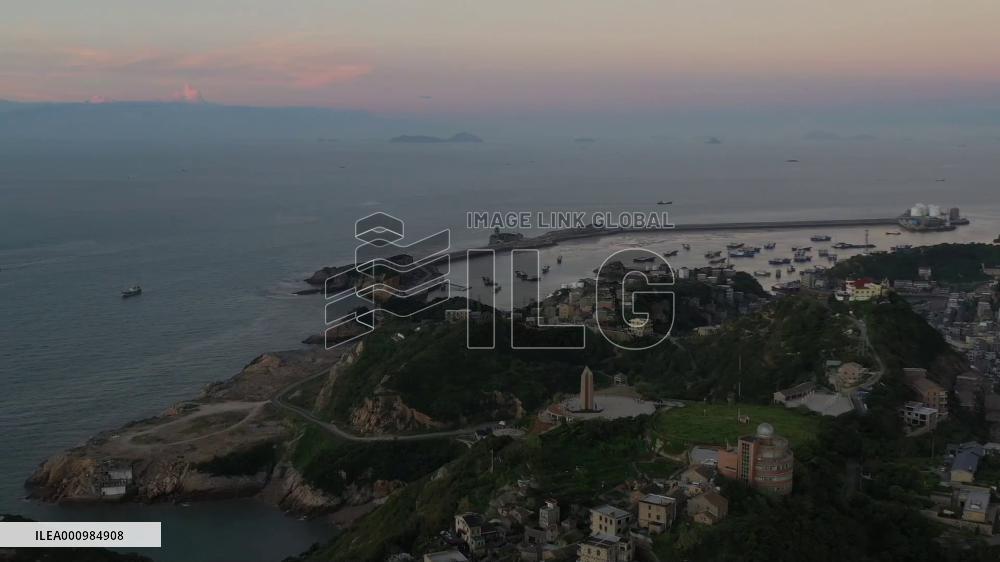 Grassroots decision-making offers glimpse of China's democratic practices