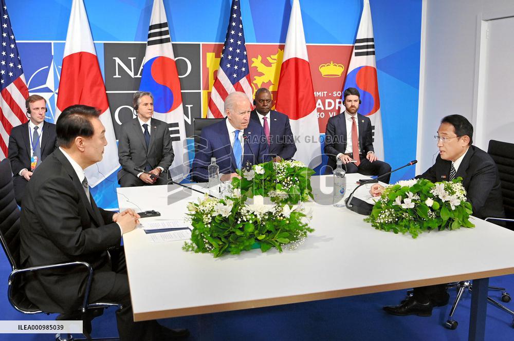 Japan-S. Korea-U.S. summit in Madrid