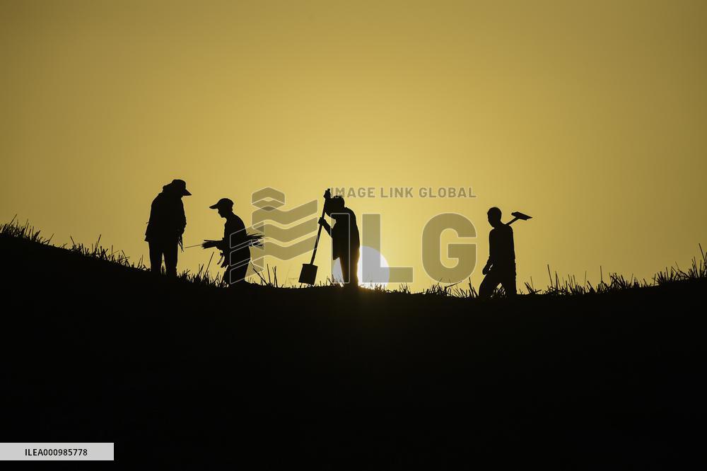 CHINA-XINJIANG-TAKLIMAKAN DESERT-NEW HIGHWAY (CN)