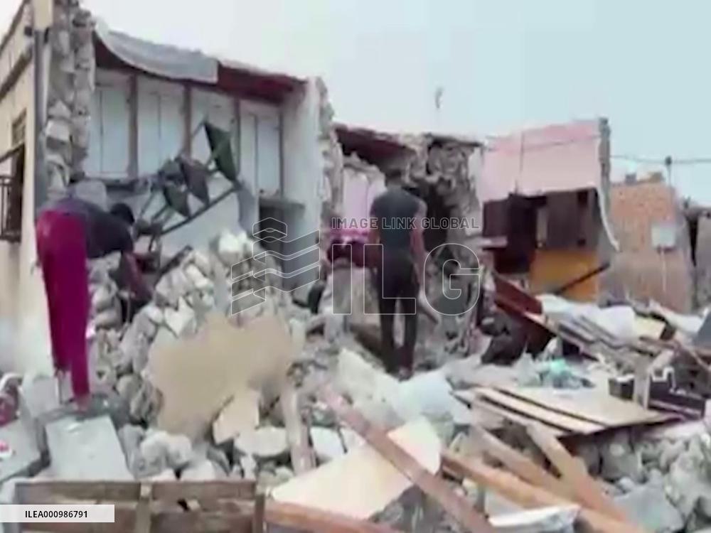 Five killed, 49 injured as three quakes rock southern Iran