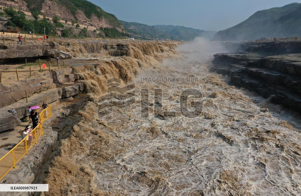 #CHINA-SHANXI-HUKOU WATERFALL (CN)