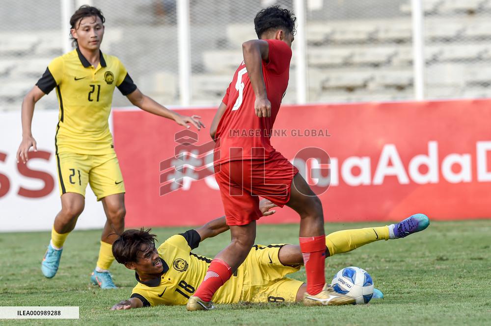 (SP)INDONESIA-JAKARTA-FOOTBALL-AFF U-19 YOUTH CHAMPIONSHIP-MALAYSIA VS SINGAPORE