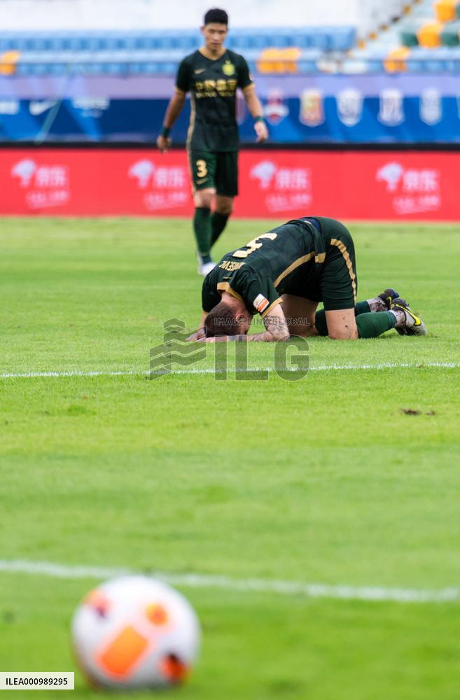 (SP)CHINA-HAIKOU-FOOTBALL-CSL-BEIJING GUOAN VS MEIZHOU HAKKA (CN)