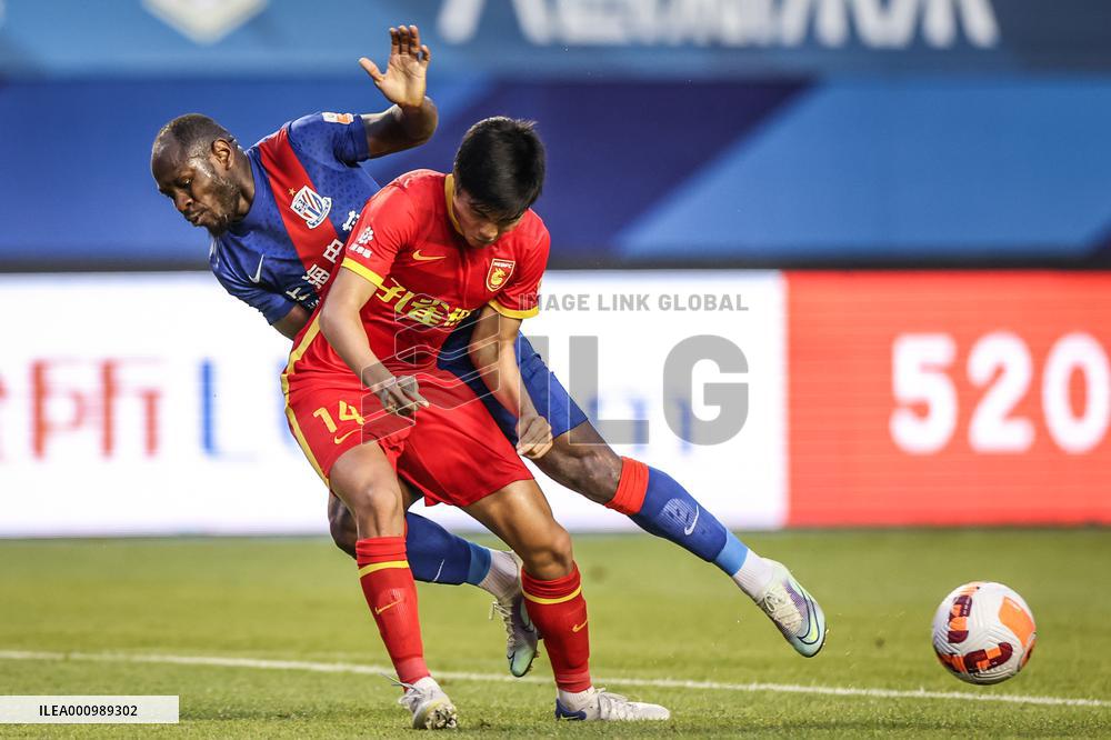 (SP)CHINA-HAIKOU-FOOTBALL-CSL-SHANGHAI SHENHUA VS HEBEI (CN)