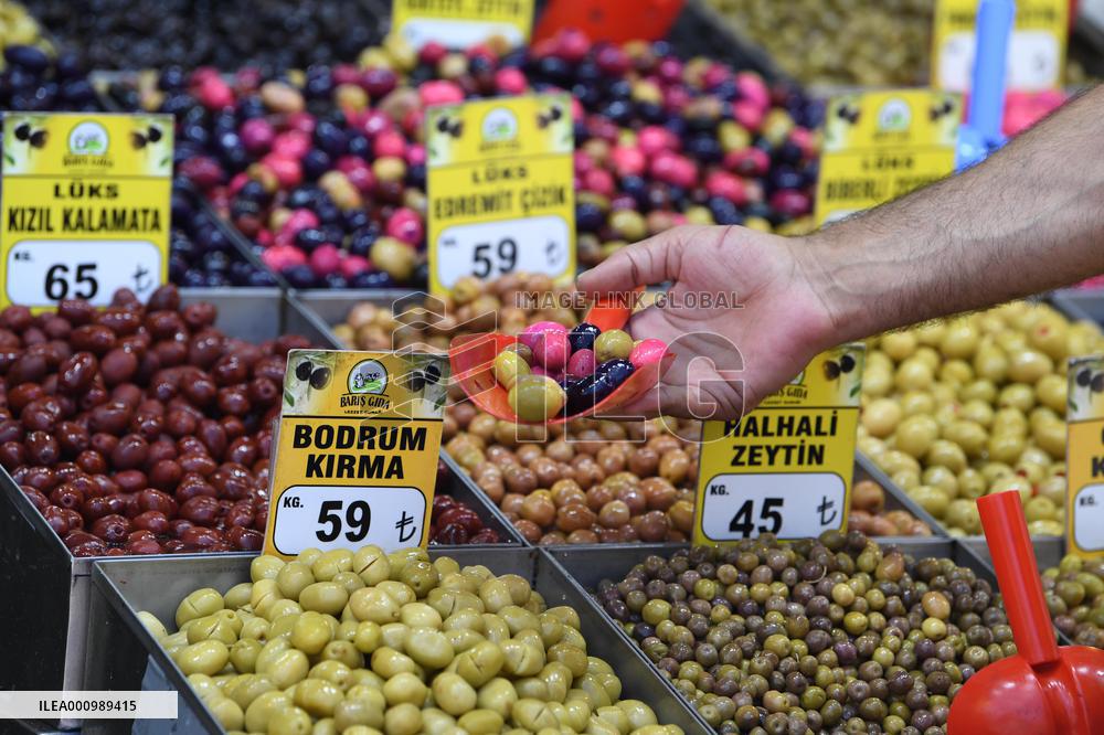 TURKEY-ISTANBUL-EID-AL-ADHA-CONSUMPTION