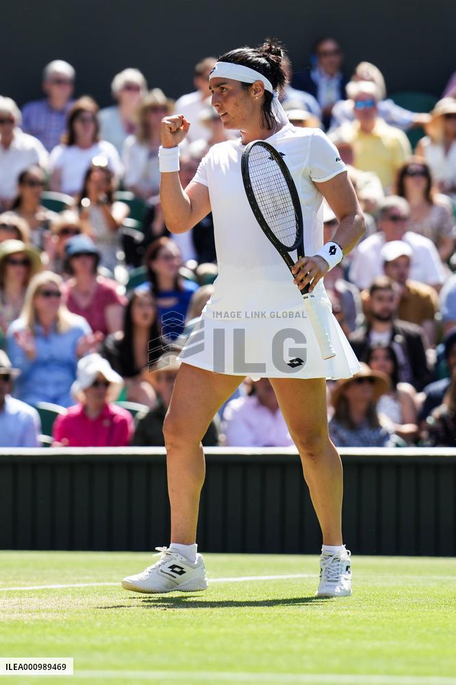 (SP)BRITAIN-LONDON-TENNIS-WIMBLEDON-WOMEN'S SINGLES-SEMIFINALS
