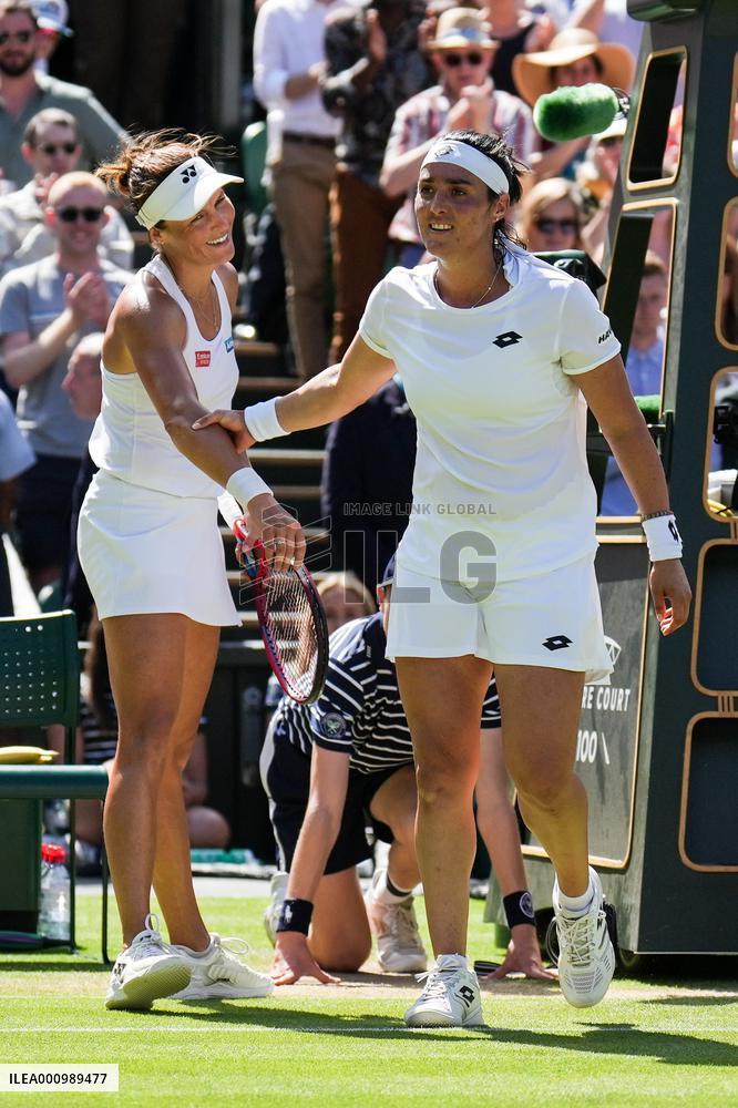 (SP)BRITAIN-LONDON-TENNIS-WIMBLEDON-WOMEN'S SINGLES-SEMIFINALS