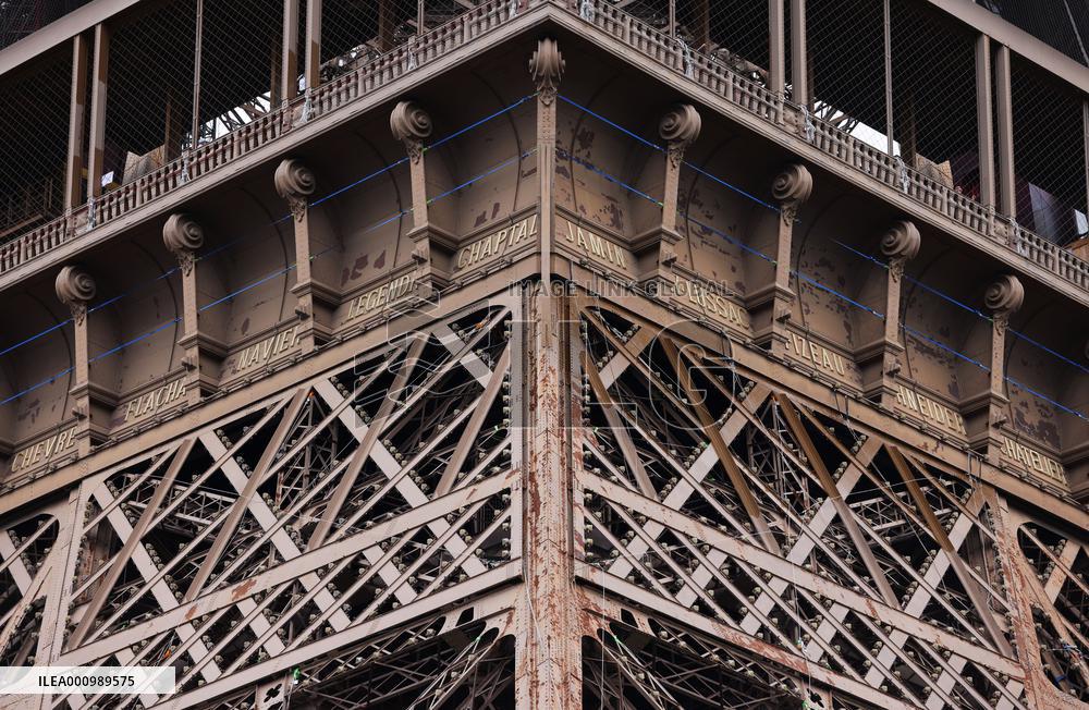 FRANCE-PARIS-EIFFEL TOWER-RUST