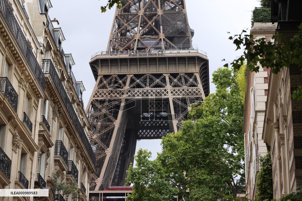 FRANCE-PARIS-EIFFEL TOWER-RUST