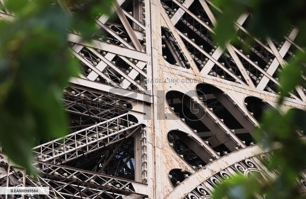 FRANCE-PARIS-EIFFEL TOWER-RUST