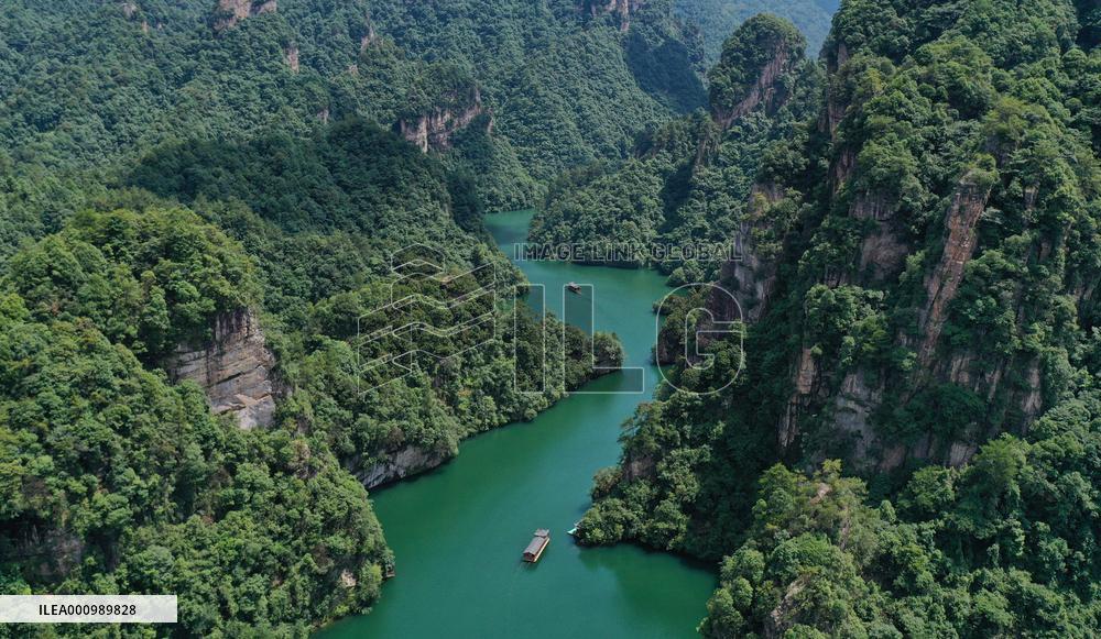 #CHINA-HUNAN-ZHANGJIAJIE-TOURISM-RECOVERY(CN)