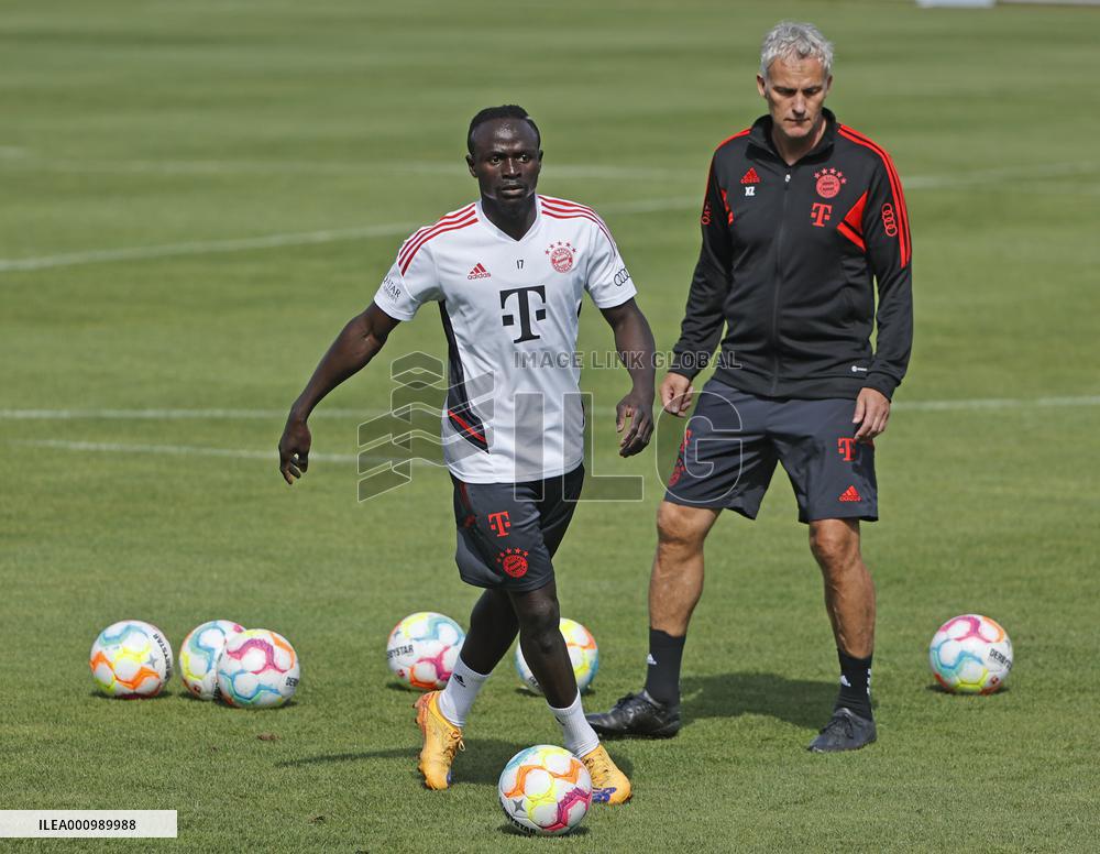(SP)GERMANY-MUNICH-FOOTBALL-FC BAYERN MUNICH-TRAINING