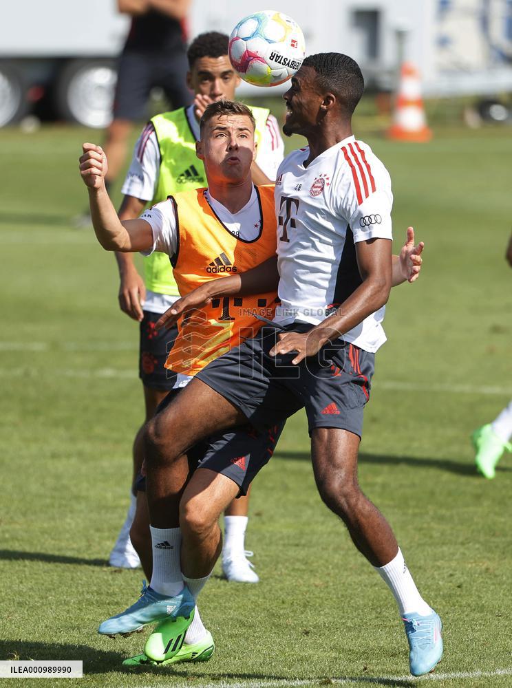 (SP)GERMANY-MUNICH-FOOTBALL-FC BAYERN MUNICH-TRAINING