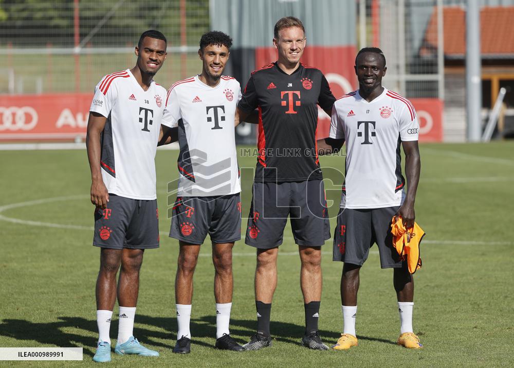 (SP)GERMANY-MUNICH-FOOTBALL-FC BAYERN MUNICH-TRAINING