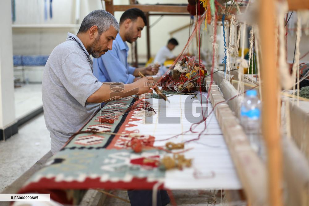 EGYPT-GIZA-HANDMADE CARPET SCHOOL