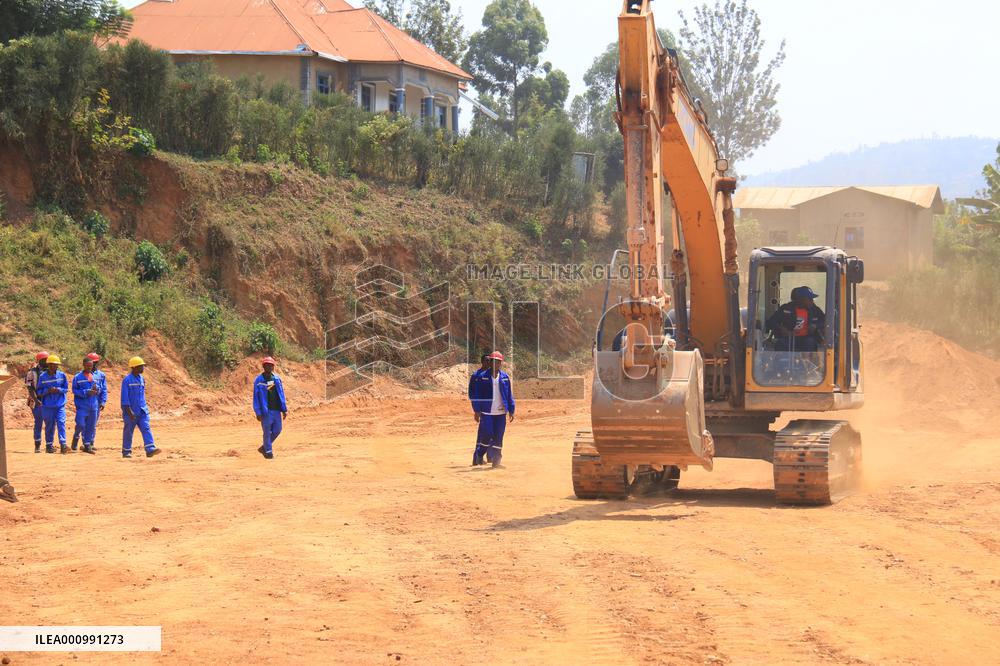 RWANDA-KIGALI-VOCATIONAL TRAINING-HEAVY MACHINERY
