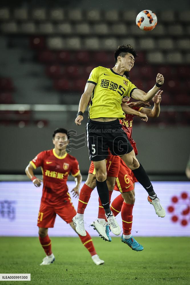 (SP)CHINA-DALIAN-FOOTBALL-CSL-HEBEI VS GUANGZHOU (CN)