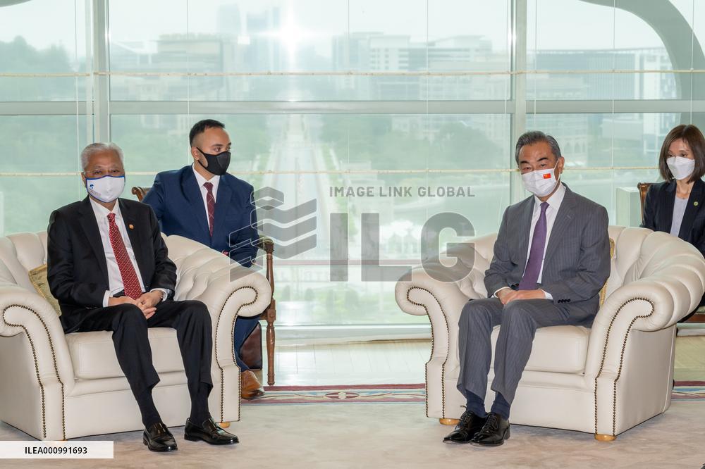 MALAYSIA-KUALA LUMPUR-PM-CHINA-WANG YI-MEETING