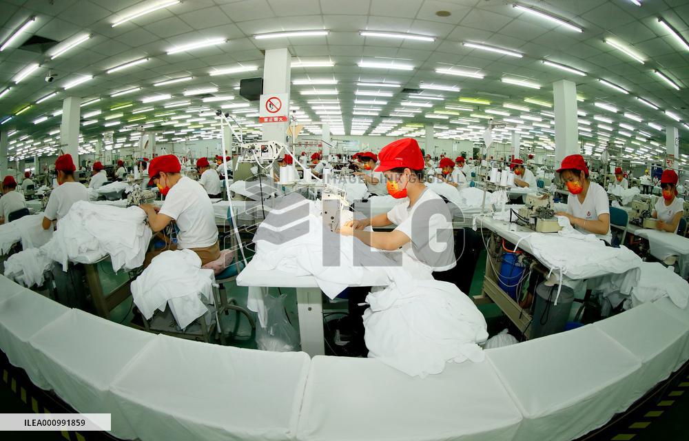 Xinhua Headlines: China's foreign trade grows at double-digit pace in June with resilient outlook