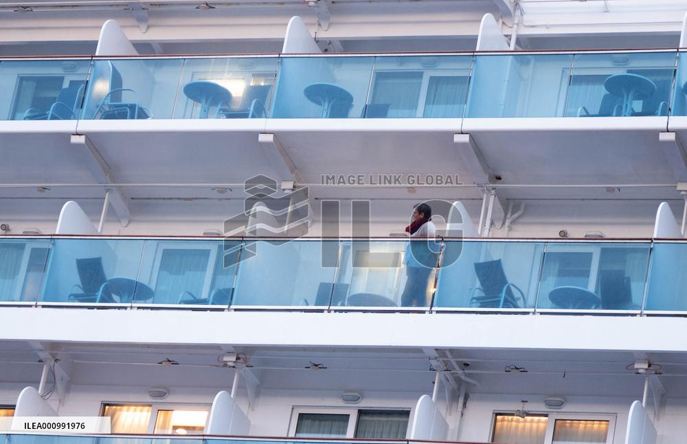 AUSTRALIA-SYDNEY-CRUISE SHIP-COVID-19