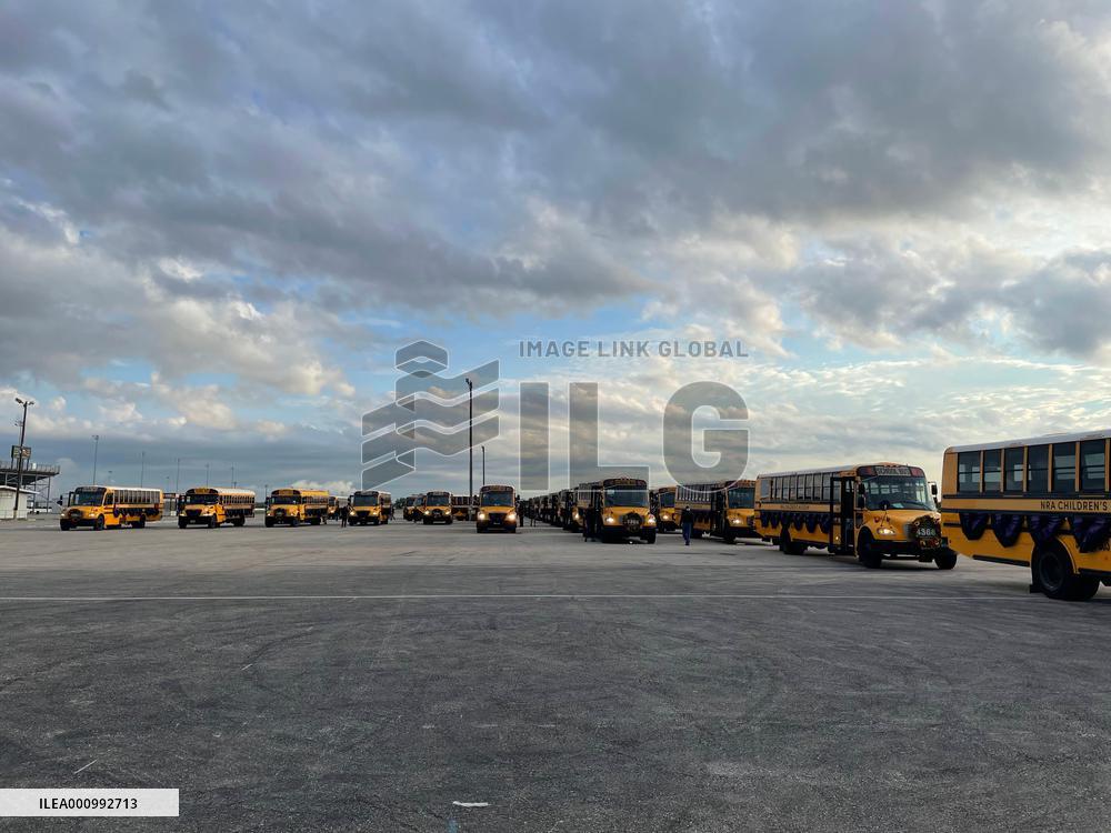 U.S.-HOUSTON-SCHOOL BUSES-FORMATION