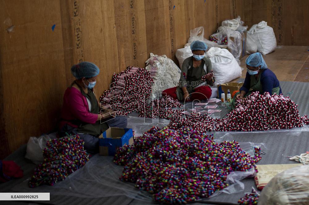 NEPAL-KATHMANDU-WOOLEN PRODUCT-FACTORY
