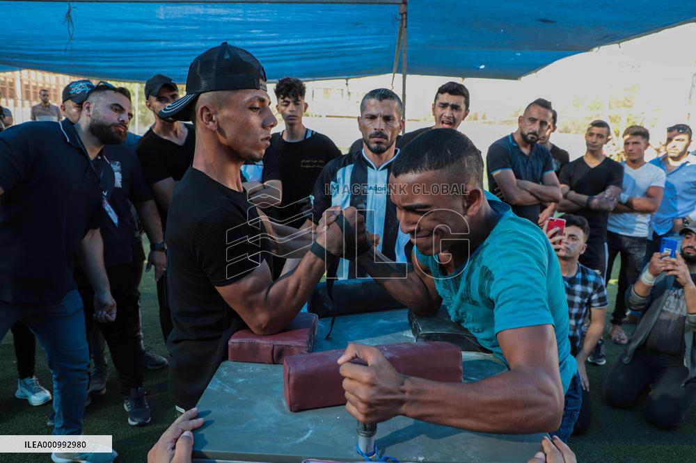 MIDEAST-GAZA-ARM WRESTLING