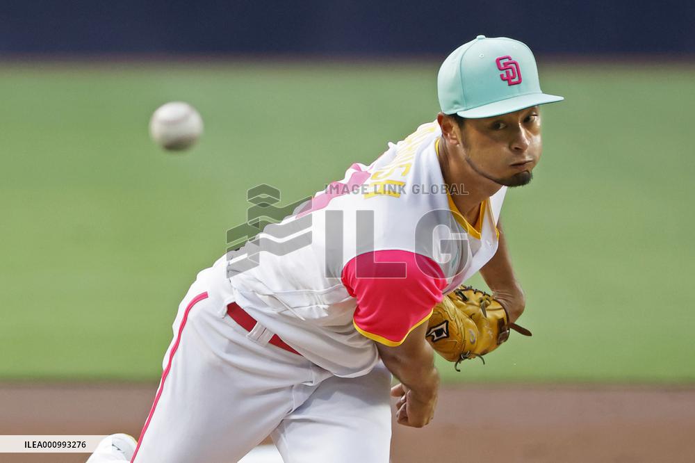 Baseball: Diamondbacks vs. Padres