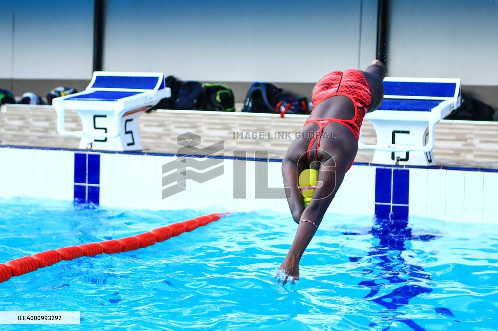 (SP)UGANDA-KAMPALA-PARALYMPIC SWIMMER-HUSNAH KUKUNDAKWE-TRAINING