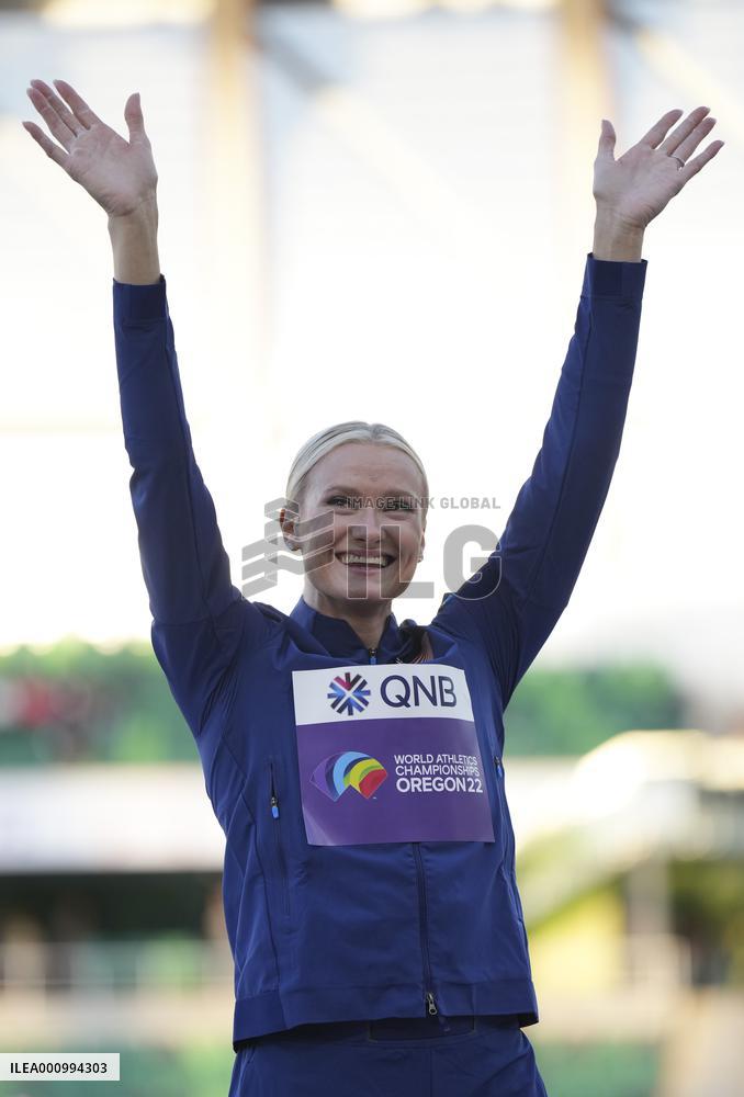 (SP)U.S.-EUGENE-ATHLETICS-WORLD CHAMPIONSHIPS-WOMEN'S POLE VAULT-AWARDING CEREMONY