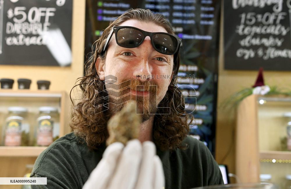 Cannabis store OG in Eugene