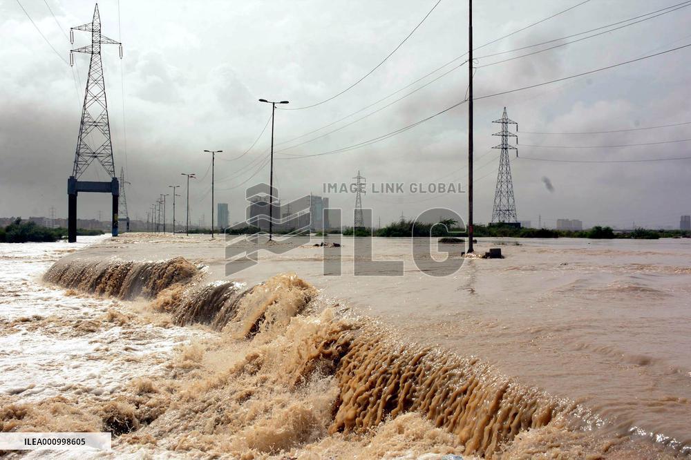 PAKISTAN-KARACHI-FLOODS