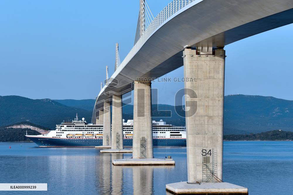 Xinhua Headlines: BRI helps Croatia realize centuries-old dream as Peljesac Bridge opens to traffic