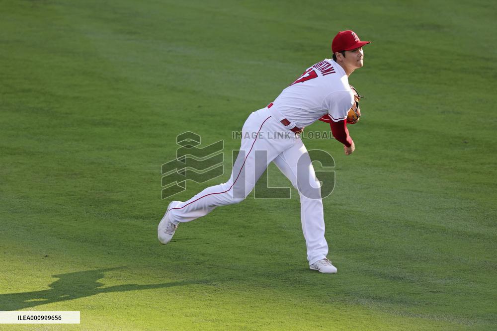 Baseball: Rangers vs. Angels