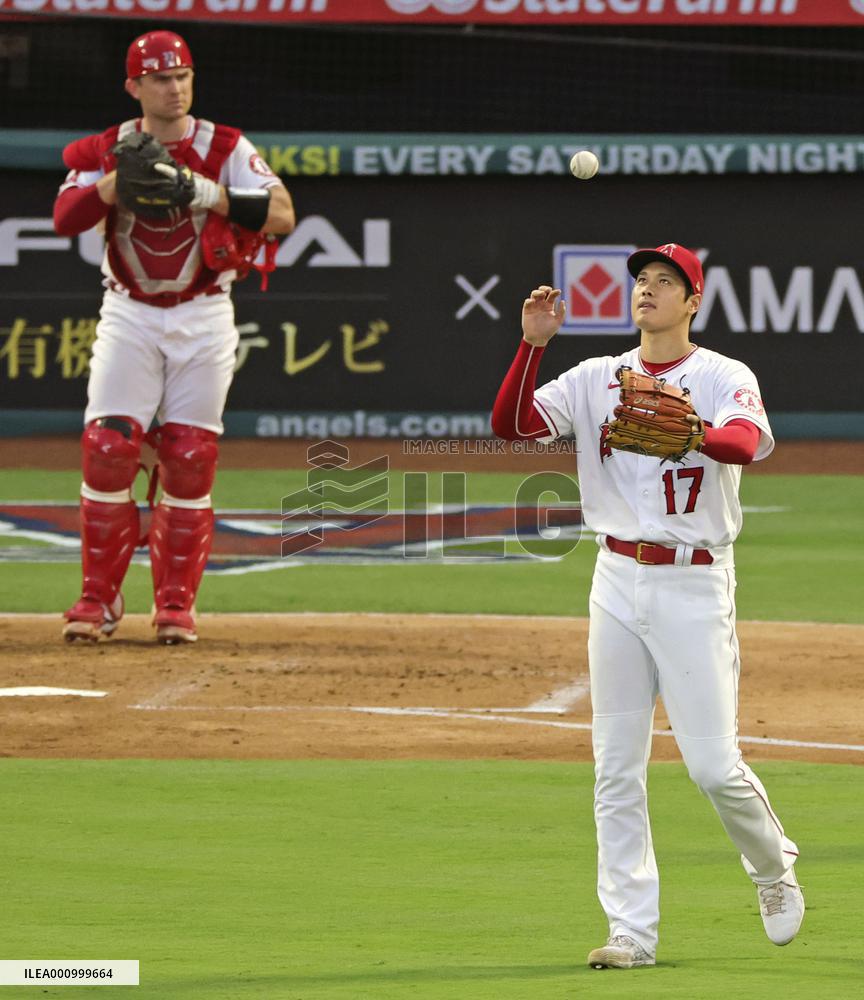 Baseball: Rangers vs. Angels