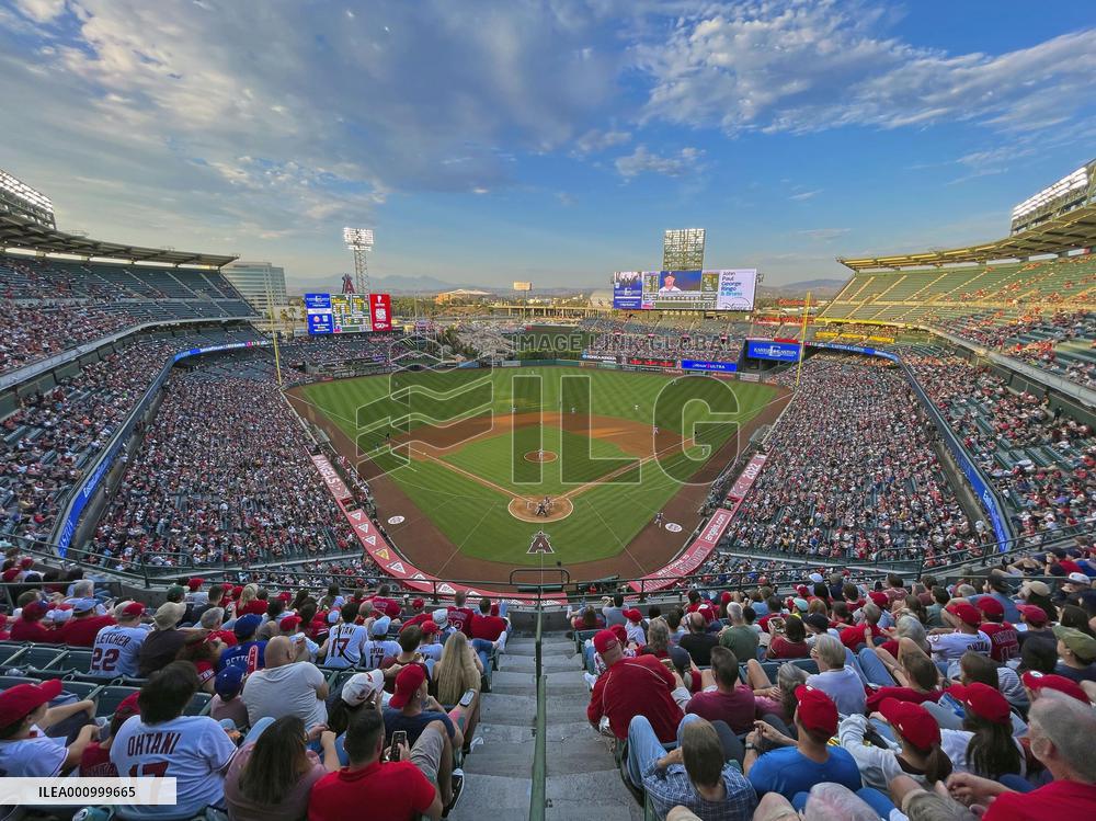 Baseball: Angel Stadium