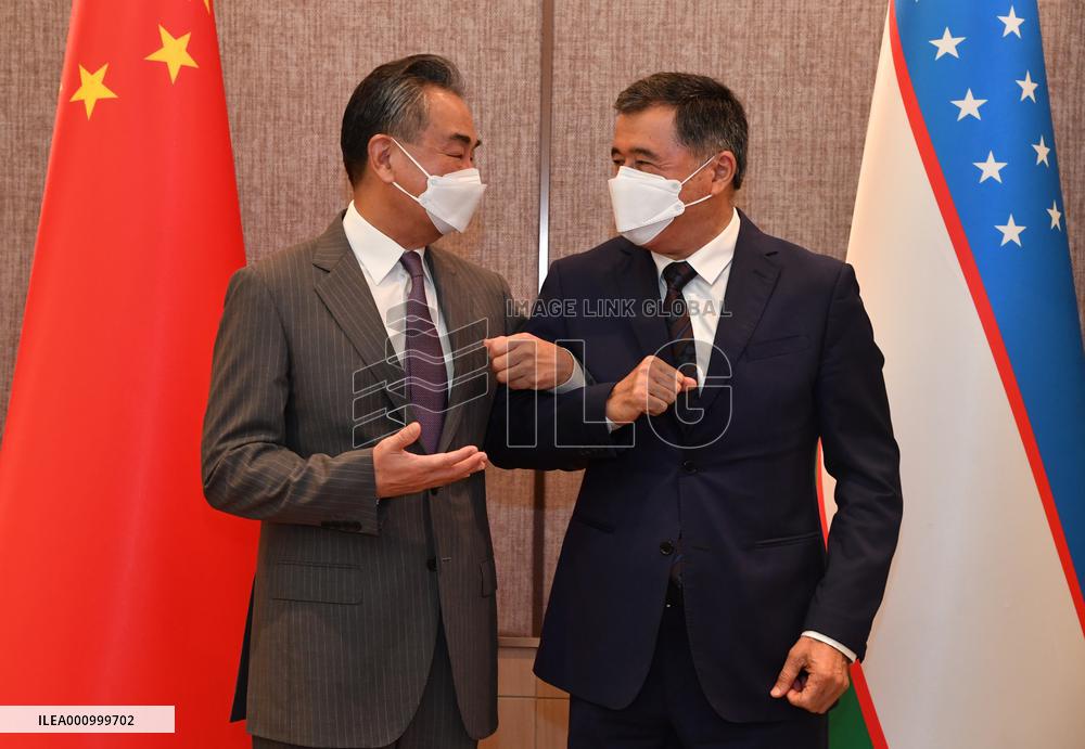 UZBEKISTAN-TASHKENT-CHINA-WANG YI-FM-TALKS