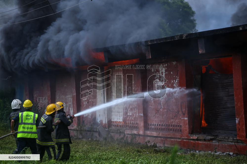 NEPAL- FIREFIGHTERS