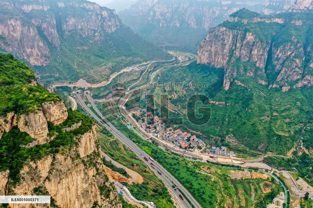 CHINA-SHANXI-LOESS PLATEAU-VILLAGES-AERIAL VIEWS (CN)
