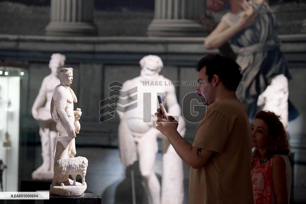 TÜRKIYE-ISTANBUL-ISTANBUL ARCHEOLOGY MUSEUM